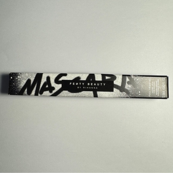 Fenty Beauty Full Frontal Curling Mascara Black .42oz Full Size Cuz I'm Black - Picture 2 of 7